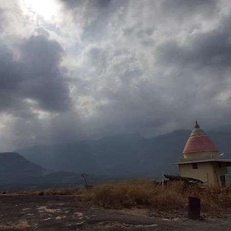מונאר Marayoor Tourist Home מראה חיצוני תמונה